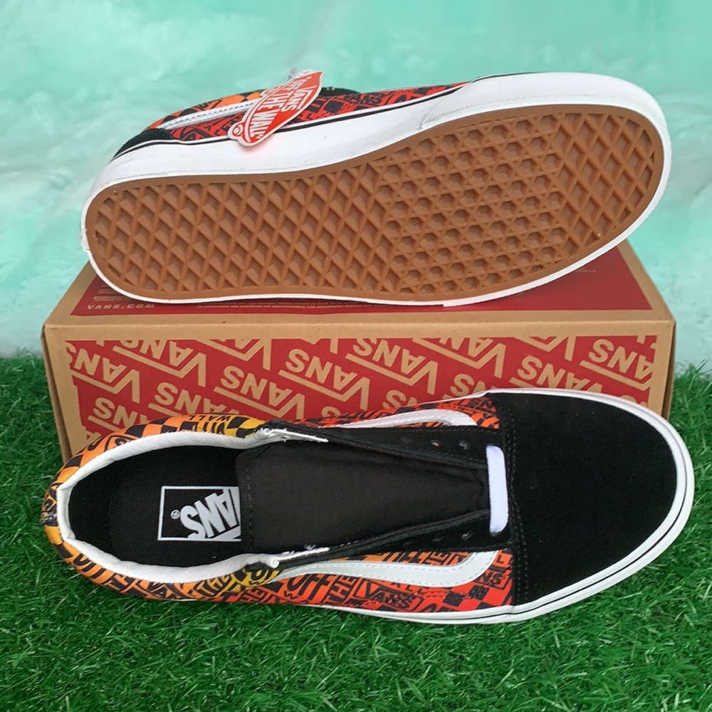 VANS OLD SKOOL LOGO FLAME Black/True White men’s - Picture 4 of 16